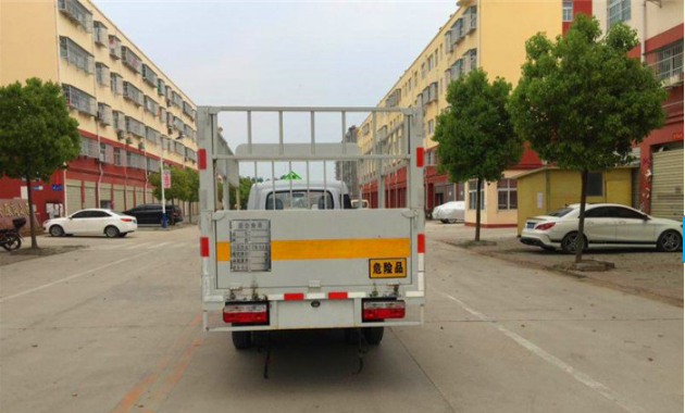 東風(fēng)途逸3米2(藍(lán)牌)氣瓶車